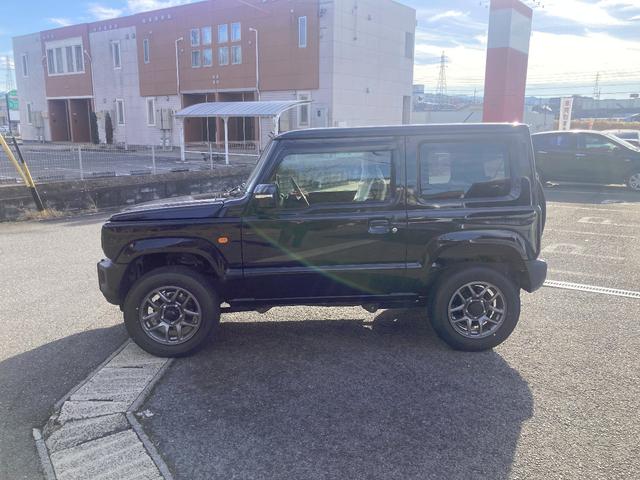 ジムニー ＸＣ　登録済未使用車　最新５型　純正マット　バイザー　ＬＥＤヘッドライト　シートヒーター　アダクティブクルーズ（7枚目）