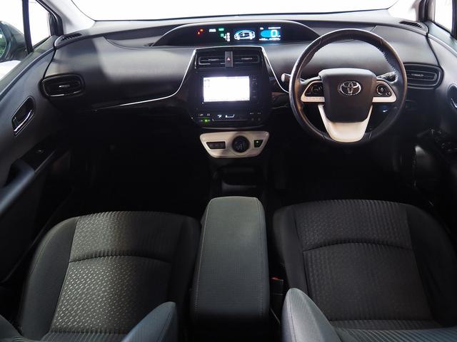 プリウス S S グレーメタリック 純正ナビ ETC バックカメラ オートライト CD DVD Buletooth接続 フロアマット スマートキー プッシュスタート パワーウィンドウ ドアバイザー ルーフスポイラー(31枚目)