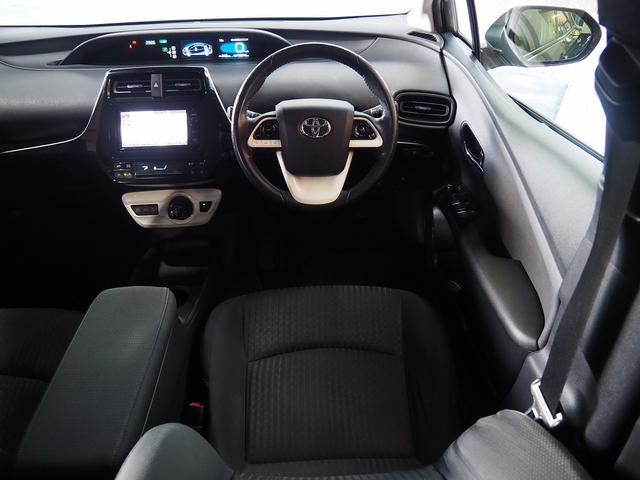 プリウス S S グレーメタリック 純正ナビ ETC バックカメラ オートライト CD DVD Buletooth接続 フロアマット スマートキー プッシュスタート パワーウィンドウ ドアバイザー ルーフスポイラー(32枚目)