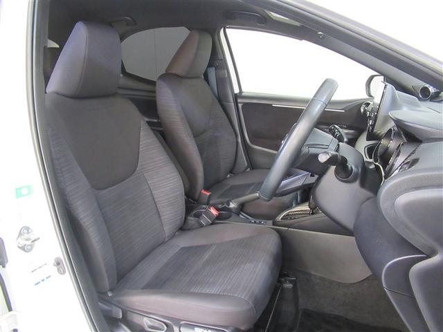 ヤリス ハイブリッドＺ　４ＷＤ　フルセグ　メモリーナビ　ミュージックプレイヤー接続可　バックカメラ　衝突被害軽減システム　ＥＴＣ　ＬＥＤヘッドランプ　ワンオーナー　フルエアロ（5枚目）