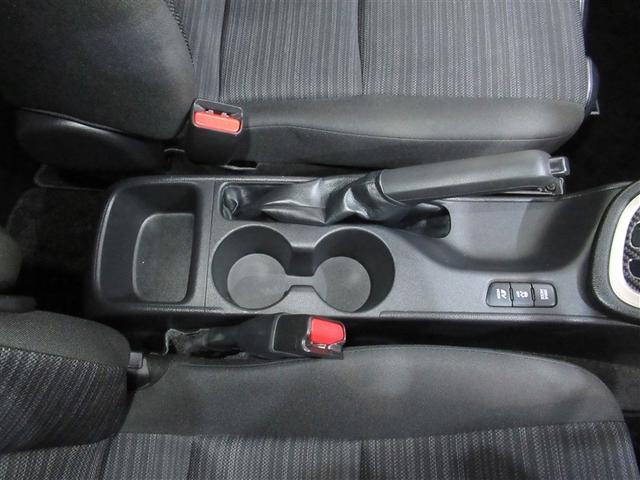 ヤリス ハイブリッドＺ　４ＷＤ　フルセグ　メモリーナビ　ミュージックプレイヤー接続可　バックカメラ　衝突被害軽減システム　ＥＴＣ　ＬＥＤヘッドランプ　ワンオーナー　フルエアロ（24枚目）