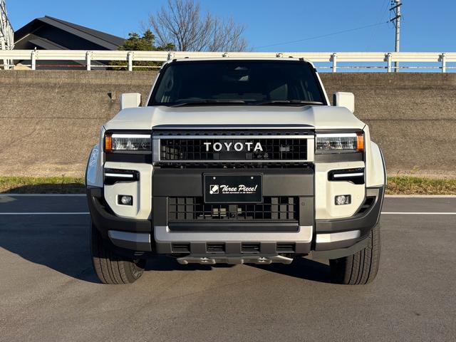 ランドクルーザー２５０ ＶＸ　モデリスタパッケージ　オーバーフェンダー　シグネチャーイルミブレード　トヨタチームメイト　デジタルインナーミラー　パノラミックビューモニター　禁煙車（10枚目）