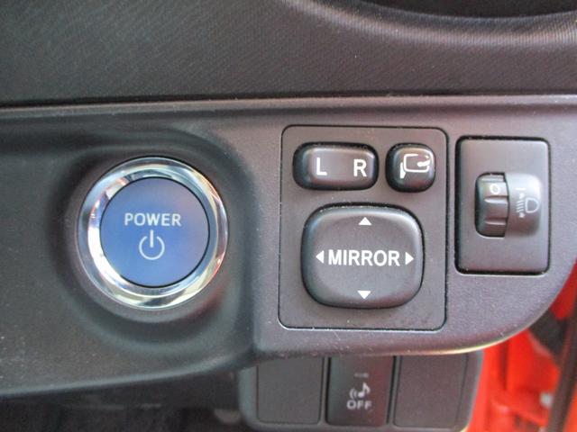 アクア Ｓ　車検２年　バックカメラ　７０７９８ｋｍ　ブルートゥース　ナビ　ＴＶ　プッシュスタート　スマートキー　セキュリテイ装置　コーナーセンサー　リアプライバシースモークガラス　タイミングチェーン式エンジン（16枚目）