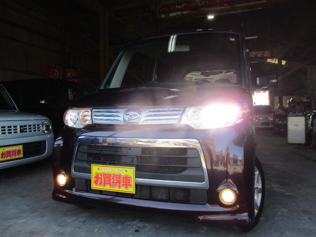 タント カスタムＬ　車検２年　後期モデル　禁煙車　ナビ　バックカメラ　ブルートゥース　ＴＶ　ＨＩＤヘッドライト　アルミ　フルエアロ　リアスポ　スマートキー　セキュリティ　フォグランプ　オートＡＣ　Ｔチェーン式エンジン（6枚目）
