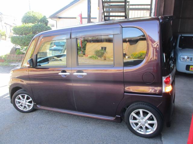 タント カスタムＬ　車検２年　後期モデル　禁煙車　ナビ　バックカメラ　ブルートゥース　ＴＶ　ＨＩＤヘッドライト　アルミ　フルエアロ　リアスポ　スマートキー　セキュリティ　フォグランプ　オートＡＣ　Ｔチェーン式エンジン（9枚目）
