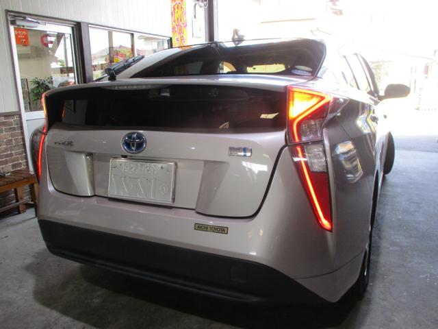 プリウス S ナビ ブルートゥース バックカメラ フルセグTV ドライブレコーダー ETC レーンキープアシスト コーナーセンサー スマートキー プッシュスタート HIDヘッドライト オートライト オートAC(9枚目)