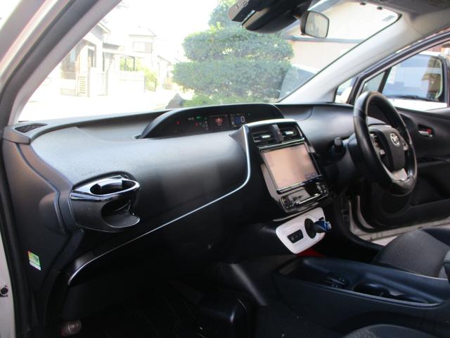 プリウス S ナビ ブルートゥース バックカメラ フルセグTV ドライブレコーダー ETC レーンキープアシスト コーナーセンサー スマートキー プッシュスタート HIDヘッドライト オートライト オートAC(34枚目)