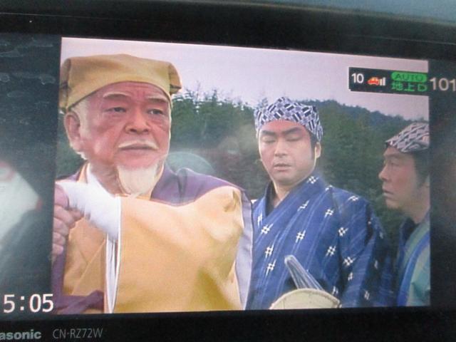 ソリオ ハイブリッドMX 車検2年 禁煙車 ナビ ブルートゥース フルセグTV パワースライドドア シートヒーター ETC スマートキー プッシュスタート フルエアロ リアスポ オートAC Tチェーン式エンジン(18枚目)