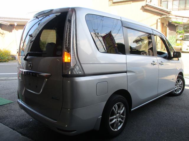 セレナ 20X S-ハイブリッド 車検2年 両側パワースライドドア フリップダウンモニター クルーズコントロール ドライブレコーダー スマートキー プッシュスタート セキュリティ アルミ Tチェーン式エンジン(6枚目)