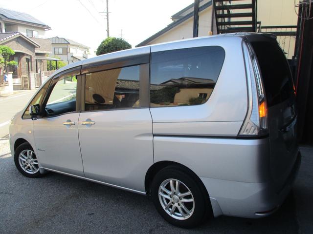 セレナ 20X S-ハイブリッド 車検2年 両側パワースライドドア フリップダウンモニター クルーズコントロール ドライブレコーダー スマートキー プッシュスタート セキュリティ アルミ Tチェーン式エンジン(10枚目)