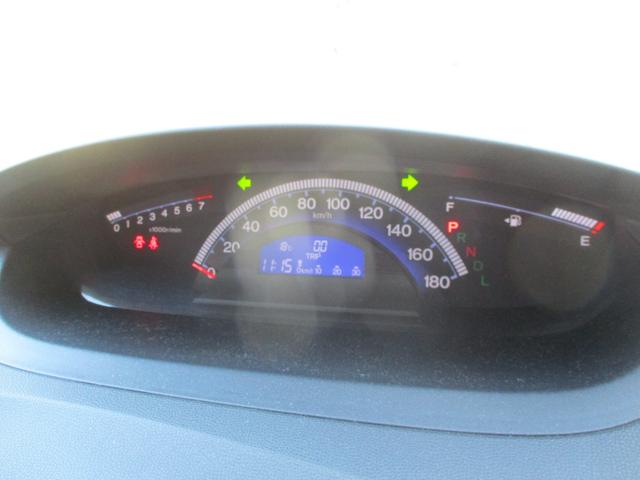 フリード G 禁煙車 ナビ バックカメラ ブルートゥース フルセグTV 横滑り防止装置 フォグランプ キーレス 3列シート Tチェーン式エンジン(16枚目)