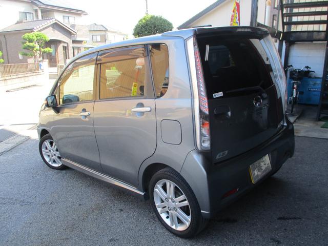 ムーヴ カスタム RS SA 禁煙車 ターボ HIDヘッドライト スマートキー プッシュスタート フルエアロ リアスポ 純正アルミ 純正革シートカバー セキュリティ レーダーブレーキ MOMOステアリング Tチェーン式エンジン(7枚目)