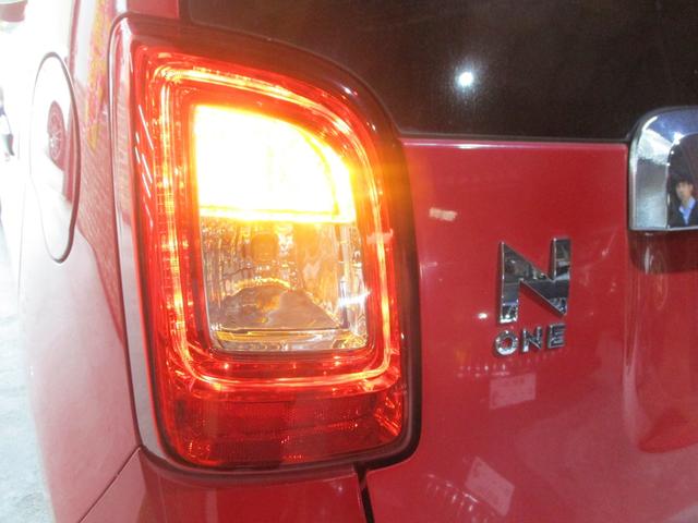 N-ONE ツアラー SSパッケージ 車検2年 ターボ あんしんパッケージ ナビ バックカメラ ブルートゥース クルーズコントロール 革巻きハンドル アルミ ETC HIDヘッドライト オートライト スマートキー プッシュスタート(12枚目)