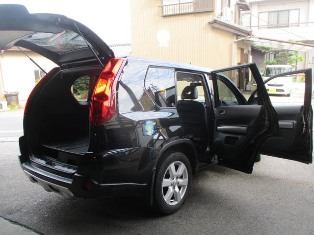 エクストレイル ２０Ｘ　車検２年　４ＷＤ（13枚目）