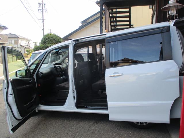 セレナ ハイウェイスターS-HVアドバンスドセーフティパック(10枚目)