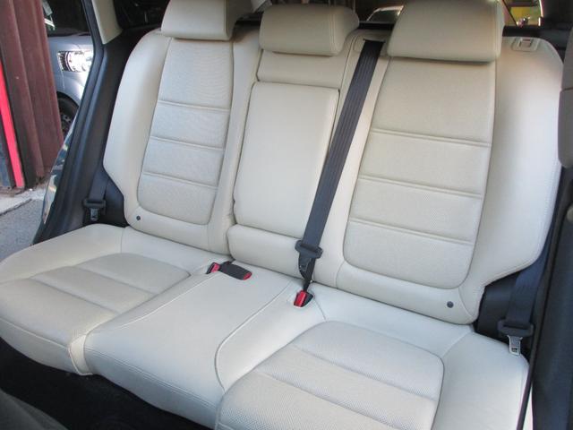 アテンザワゴン ＸＤ　Ｌパッケージ　車検２年　白本革シート　バックカメラ　シートヒーター　パワーシート　ブルートゥース　ナビ　フルセグＴＶ　ＥＴＣ　プッシュスタート　スマートキー　タイミングチェーン式エンジン　ターボ　禁煙車（41枚目）