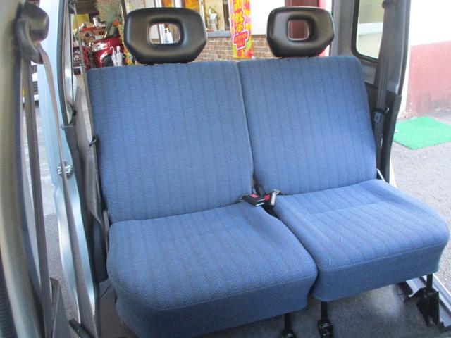 ワゴンＲ ＦＧ　５速ＭＴ　禁煙車　タイミングベルト交換済み　社外エアクリーナ　社外ハンドル　社外足回り　社外マフラー　社外ホイール　キセノンヘッドライト　ナビ　ＥＴＣ　ビレットグリル　メッキパーツ　リアスモーク施工（9枚目）