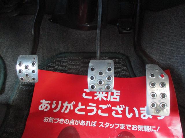 ワゴンＲ ＦＧ　５速ＭＴ　禁煙車　タイミングベルト交換済み　社外エアクリーナ　社外ハンドル　社外足回り　社外マフラー　社外ホイール　キセノンヘッドライト　ナビ　ＥＴＣ　ビレットグリル　メッキパーツ　リアスモーク施工（14枚目）