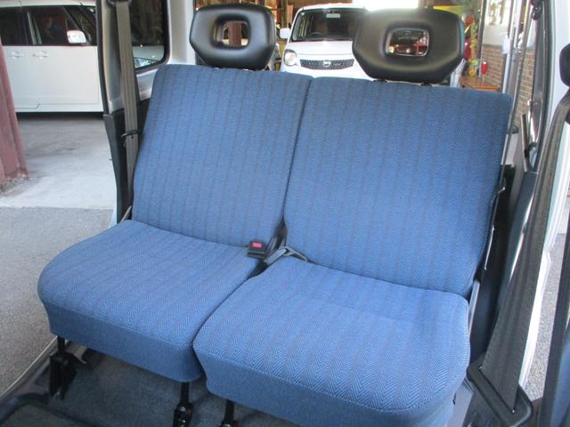 ワゴンＲ ＦＧ　５速ＭＴ　禁煙車　タイミングベルト交換済み　社外エアクリーナ　社外ハンドル　社外足回り　社外マフラー　社外ホイール　キセノンヘッドライト　ナビ　ＥＴＣ　ビレットグリル　メッキパーツ　リアスモーク施工（27枚目）