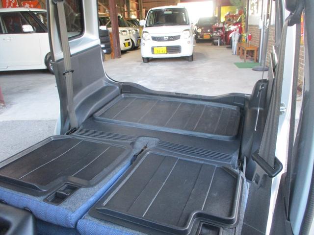 ワゴンＲ ＦＧ　５速ＭＴ　禁煙車　タイミングベルト交換済み　社外エアクリーナ　社外ハンドル　社外足回り　社外マフラー　社外ホイール　キセノンヘッドライト　ナビ　ＥＴＣ　ビレットグリル　メッキパーツ　リアスモーク施工（28枚目）