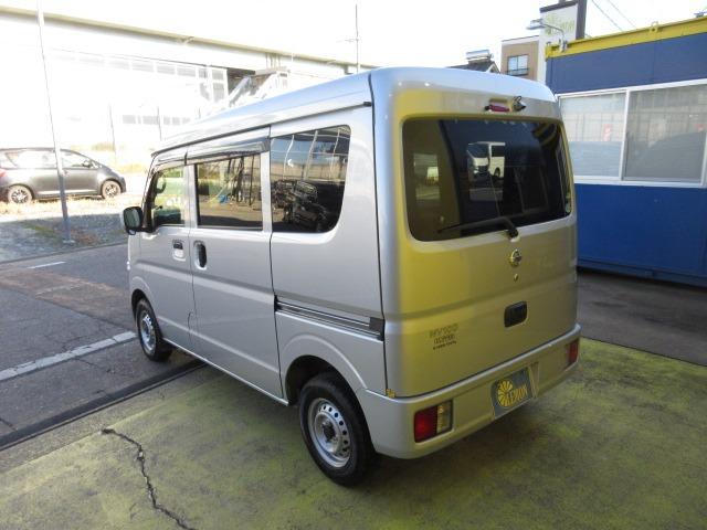 日産 ＮＶ１００クリッパーバン