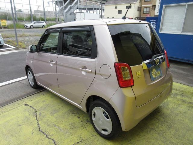 Ｎ－ＯＮＥ Ｇ　車検２年　禁煙車　純正オーディオ　ＣＤ再生　プッシュスタート　スマートキー　横滑り防止装置　オートエアコン　電格ミラー　レベライザー　パワーウインドウ　エアバッグ　ベンチシート　フルフラット（12枚目）