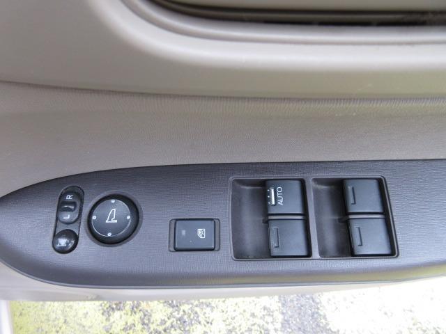 Ｎ－ＯＮＥ Ｇ　車検２年　禁煙車　純正オーディオ　ＣＤ再生　プッシュスタート　スマートキー　横滑り防止装置　オートエアコン　電格ミラー　レベライザー　パワーウインドウ　エアバッグ　ベンチシート　フルフラット（31枚目）