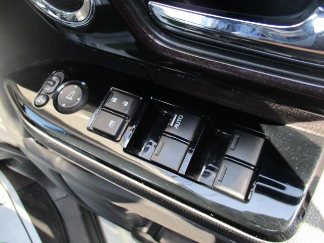 Ｎ－ＢＯＸカスタム Ｇ・Ｌホンダセンシング　グー故障診断済　車検２年　１年保証　禁煙　フルセグ純正ナビ　Ｂｌｕｅｔｏｏｔｈ　ＤＶＤ　Ｒカメ　プッシュスタート　スマートキー　ＥＴＣ　パワ－スライドドア　衝突軽減ブレーキ　クルコン　ＬＥＤ　ＡＷ（41枚目）