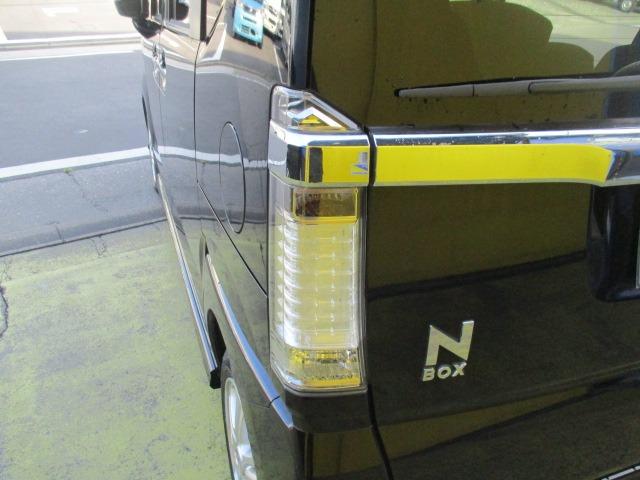 Ｎ－ＢＯＸカスタム Ｇ・Ｌパッケージ　グー故障診断済　車検２年　保証　禁煙　フルセグ社外ナビ　ＤＶＤ　Ｒカメ　プッシュスタート　スマ　ートキー　両パワ－スライドドア　オートエアコン　ＨＩＤフォグライト　ウインカーミラー　ＡＷ　取説（62枚目）
