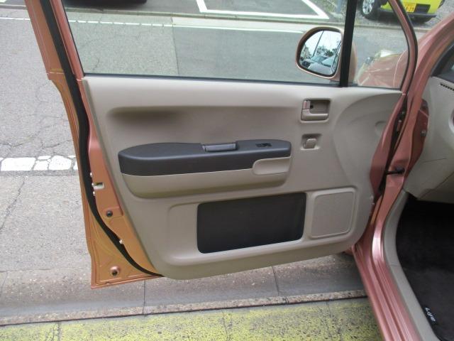 ライフ Ｇ　グー故障診断済　車検２年　走行距離６１９８０ｋｍ　保証　禁煙　純正オーディオ　ＣＤ　Ｒカメ　キーレス　エアコン　エアバック　電格ミラー　パワーウインドウ　ベンチシート　フルフラット　ＡＷ　取説（42枚目）