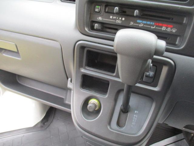 ハイゼットカーゴ スペシャル　ハイルーフ　グー故障診断済　車検２年　整備付　保証　禁煙　最大積載量３５０ｋｇ　純正ラジオ　両スライドドア　集中ロック　ドアミラー　ドアバイザー　レベライザー　フルフラット（22枚目）