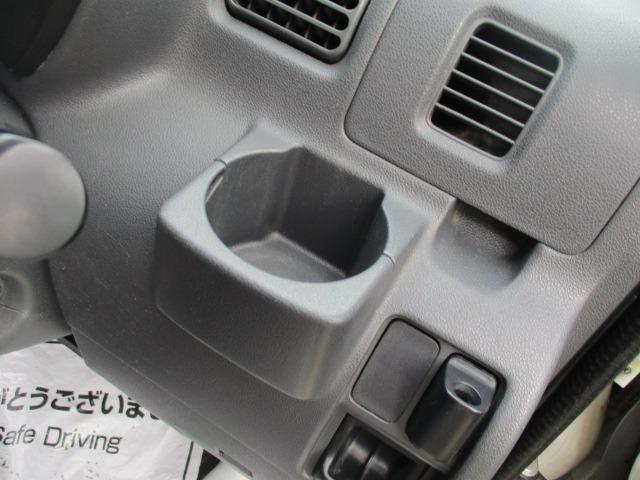 ハイゼットカーゴ スペシャル　ハイルーフ　グー故障診断済　車検２年　整備付　保証　禁煙　最大積載量３５０ｋｇ　純正ラジオ　両スライドドア　集中ロック　ドアミラー　ドアバイザー　レベライザー　フルフラット（26枚目）