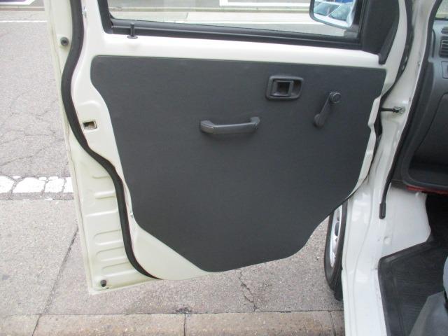 ハイゼットカーゴ スペシャル　ハイルーフ　グー故障診断済　車検２年　整備付　保証　禁煙　最大積載量３５０ｋｇ　純正ラジオ　両スライドドア　集中ロック　ドアミラー　ドアバイザー　レベライザー　フルフラット（36枚目）