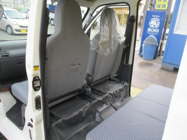 ハイゼットカーゴ スペシャル　ハイルーフ　グー故障診断済　車検２年　整備付　保証　禁煙　最大積載量３５０ｋｇ　純正ラジオ　両スライドドア　集中ロック　ドアミラー　ドアバイザー　レベライザー　フルフラット（37枚目）