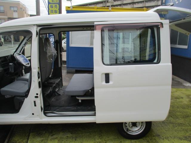 ハイゼットカーゴ スペシャル　ハイルーフ　グー故障診断済　車検２年　整備付　保証　禁煙　最大積載量３５０ｋｇ　純正ラジオ　両スライドドア　集中ロック　ドアミラー　ドアバイザー　レベライザー　フルフラット（39枚目）