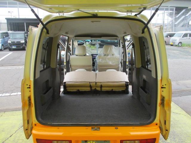 ハイゼットカーゴ クルーズ　ハイルーフ　車検Ｒ９年２月　最大積載量３５０ｋｇ　禁煙　フルセグ社外ナビ　Ｂｌｕｅｔｏｏｔｈ　ＤＶＤ　Ｒカメ　キーレス　ＥＴＣ　両スライドドア　パワーウインドウ　電格ミラー　フルフラット　取説（51枚目）