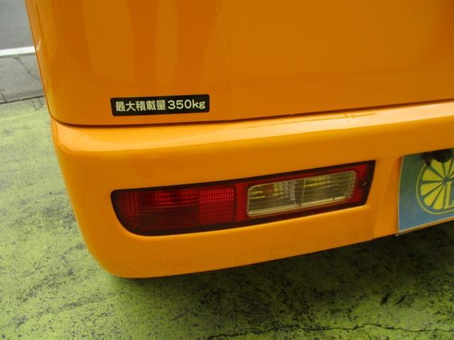ハイゼットカーゴ クルーズ　ハイルーフ　車検Ｒ９年２月　最大積載量３５０ｋｇ　禁煙　フルセグ社外ナビ　Ｂｌｕｅｔｏｏｔｈ　ＤＶＤ　Ｒカメ　キーレス　ＥＴＣ　両スライドドア　パワーウインドウ　電格ミラー　フルフラット　取説（58枚目）