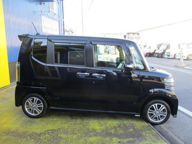 N-BOXカスタム G・Lパッケージ グー故障診断済 車検2年 整備付 保証 禁煙 フルセグ純正ナビ Bluetooth DVD Rカメ プッシュスタート スマートキー ETC パワ-スライドドア オートエアコン HID AW 取説(11枚目)