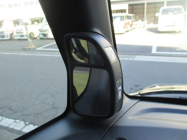 N-BOXカスタム G・Lパッケージ グー故障診断済 車検2年 整備付 保証 禁煙 フルセグ純正ナビ Bluetooth DVD Rカメ プッシュスタート スマートキー ETC パワ-スライドドア オートエアコン HID AW 取説(32枚目)