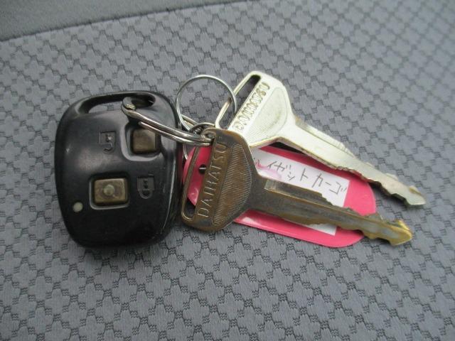 ハイゼットカーゴ ＤＸ　ハイルーフ　グー故障診断済　車検２年　整備付　保証　禁煙　最大積載量３５０ｋｇ　フルセグ純正ナビ　ＤＶＤ　Ｒカメ　両スライドドア　集中ロック　パワーウインドウ　ドアミラー　ドアバイザー　フルフラット（36枚目）