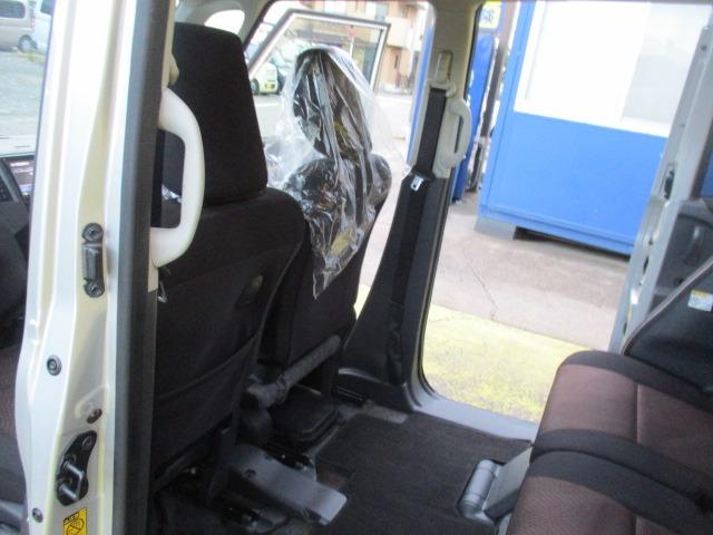 ルークス ハイウェイスター　アイドリングストップ　グー故障診断済　車検Ｒ９年４月　保証　フルセグ社外ナビ　Ｂｌｕｅｔｏｏｔｈ　Ｒカメ　プッシュスタートス　マートキー　パワースライドドア　ＨＩＤ　フォグライト　ウインカーミラー　ＡＷ　取説（46枚目）