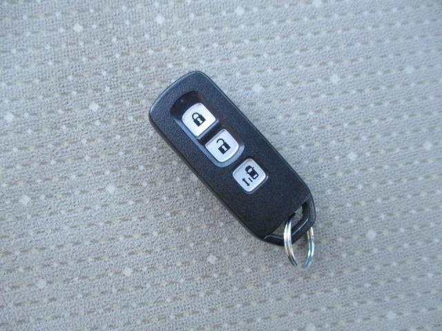 Ｎ－ＢＯＸ Ｇ・Ｌパッケージ　グー故障診断済　車検２年　整備付　保証　禁煙　地デジ純正ナビ　ＤＶＤ　Ｒカメ　プッシュスタート　スマートキー　ＥＴＣ　パワースライドドア　オートエアコン　ベンチシート　フルフラット　取説（40枚目）