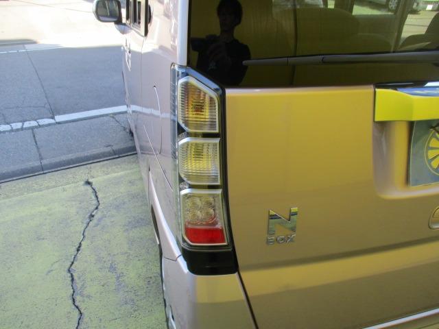 Ｎ－ＢＯＸ Ｇ・Ｌパッケージ　グー故障診断済　車検２年　整備付　保証　禁煙　地デジ純正ナビ　ＤＶＤ　Ｒカメ　プッシュスタート　スマートキー　ＥＴＣ　パワースライドドア　オートエアコン　ベンチシート　フルフラット　取説（61枚目）