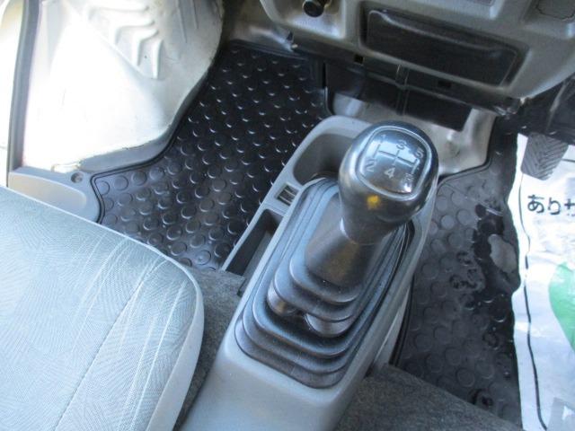 クリッパーバン ＳＤ　２シーター　ハイルーフ　５速マニュアル　グー故障診断済　車検２年　整備付　保証　禁煙　ＥＴＣ　最大積載量３５０ｋｇ　両スライドドア　エアコン　エアバッグ　フルフラット　ドアミラー　ドアバイザー　取説（24枚目）