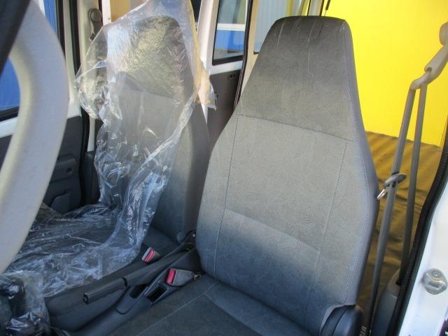 クリッパーバン ＳＤ　２シーター　ハイルーフ　５速マニュアル　グー故障診断済　車検２年　整備付　保証　禁煙　ＥＴＣ　最大積載量３５０ｋｇ　両スライドドア　エアコン　エアバッグ　フルフラット　ドアミラー　ドアバイザー　取説（39枚目）