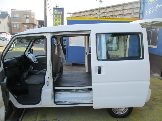クリッパーバン ＳＤ　２シーター　ハイルーフ　５速マニュアル　グー故障診断済　車検２年　整備付　保証　禁煙　ＥＴＣ　最大積載量３５０ｋｇ　両スライドドア　エアコン　エアバッグ　フルフラット　ドアミラー　ドアバイザー　取説（41枚目）