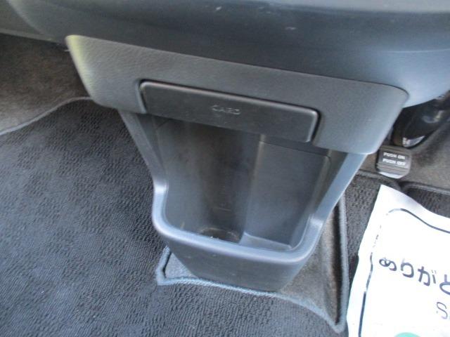 MRワゴン 10thアニバーサリー リミテッド グー故障診断済 車検2年 整備付 保証 純正オーディオ Rカメ プッシュスタート スマートキー オートエアコン HID ウインカーミラー ベンチシート フルフラット AW(25枚目)