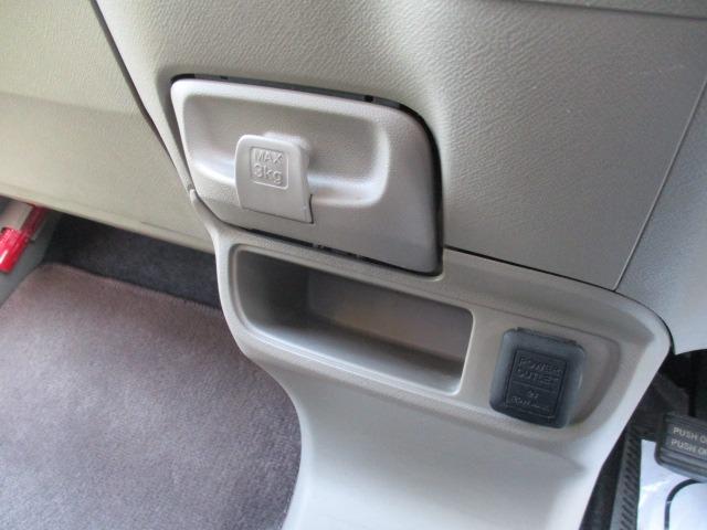 ライフ パステル　４ＷＤ　グー故障診断済　車検２年　保証　禁煙　純正オーディオ　ＣＤ　Ｒカメ　スマートキー　オートエアコン　電格ミラー　パワーウインドウ　ベンチシート　フルフラット（25枚目）