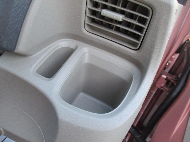 ライフ パステル　４ＷＤ　グー故障診断済　車検２年　保証　禁煙　純正オーディオ　ＣＤ　Ｒカメ　スマートキー　オートエアコン　電格ミラー　パワーウインドウ　ベンチシート　フルフラット（30枚目）