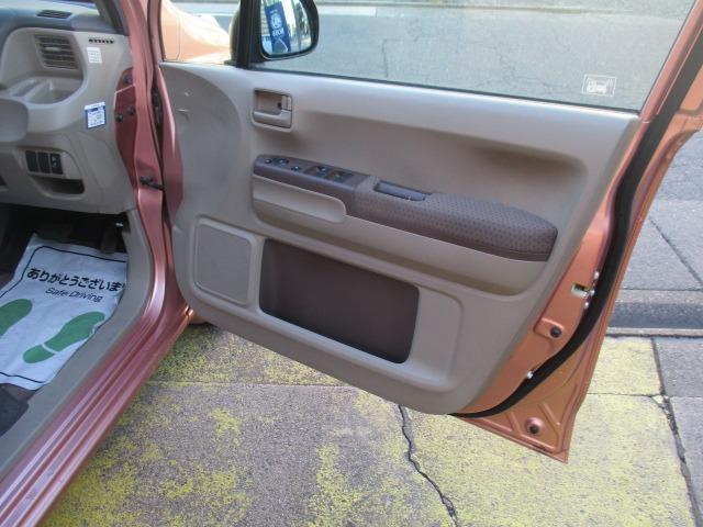 ライフ パステル　４ＷＤ　グー故障診断済　車検２年　保証　禁煙　純正オーディオ　ＣＤ　Ｒカメ　スマートキー　オートエアコン　電格ミラー　パワーウインドウ　ベンチシート　フルフラット（38枚目）